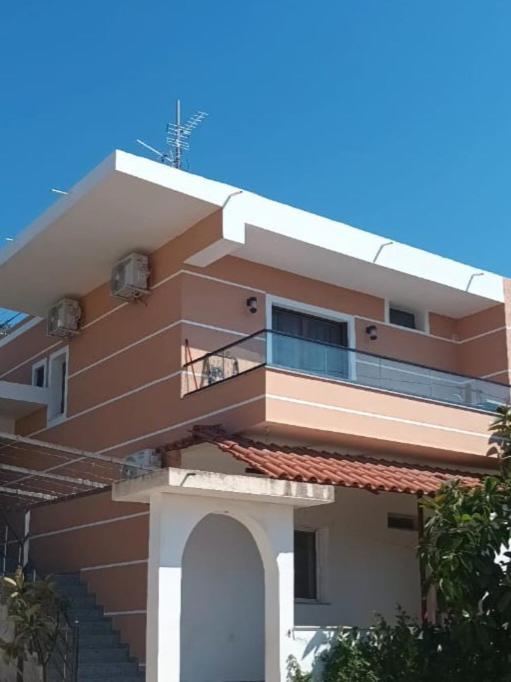 Miri'S Villa Sarande Exterior photo